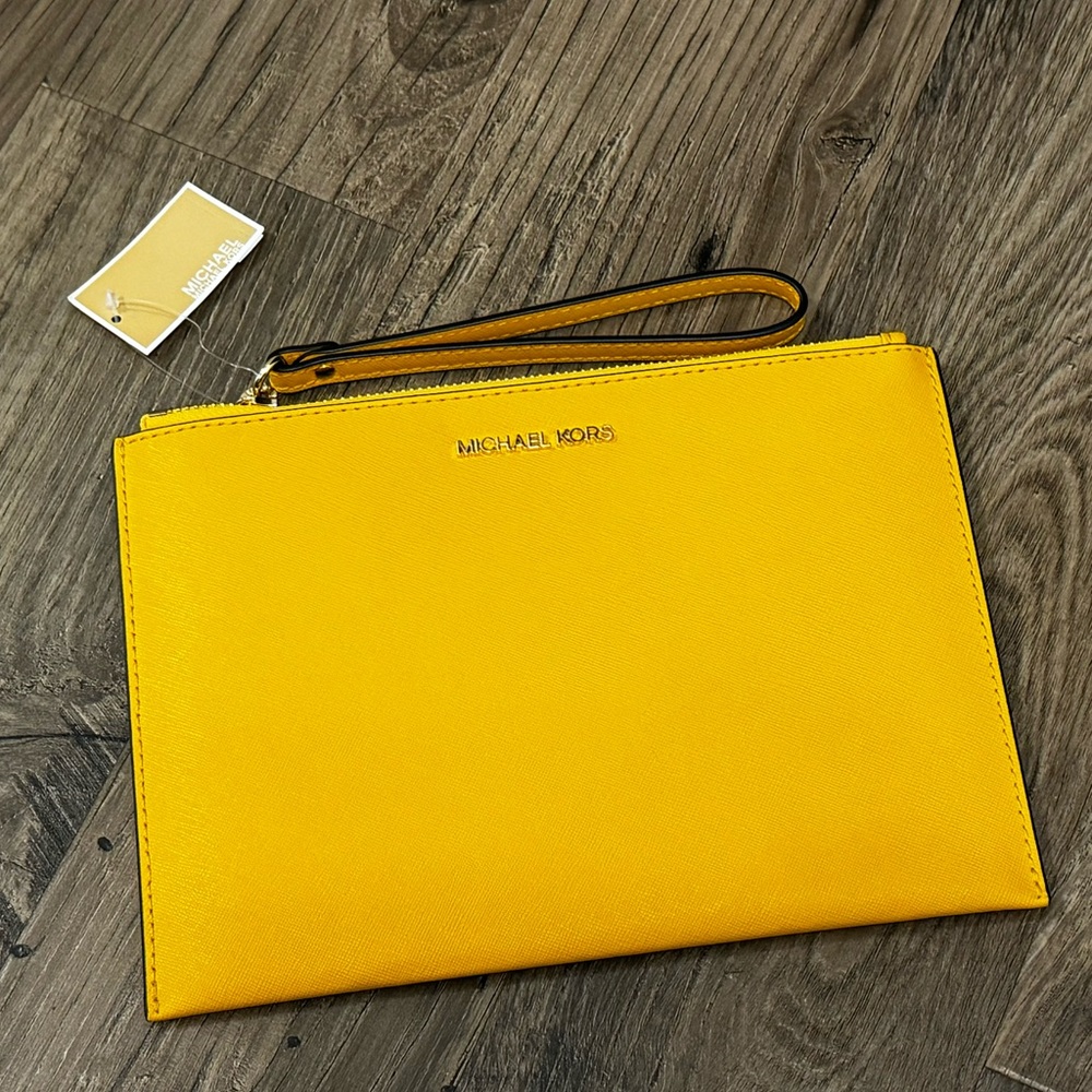 Michael Kors Jet Set Travel XL Zip Clutch Wristlet Leather New - Picture 2 of 6